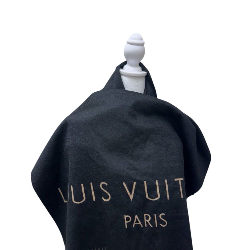 Louis Vuitton Black and Gold 100% Cashmere Large Logo Shawl Wrap Stole Auth - Picture 7 of 16